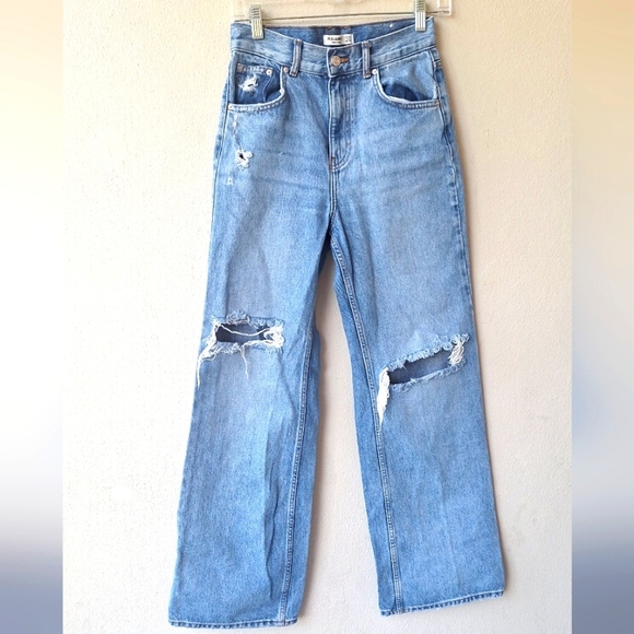 Pull & Bear 90s Straight Leg Jeans with Rips in Blue Size 2 - Picture 4 of 10